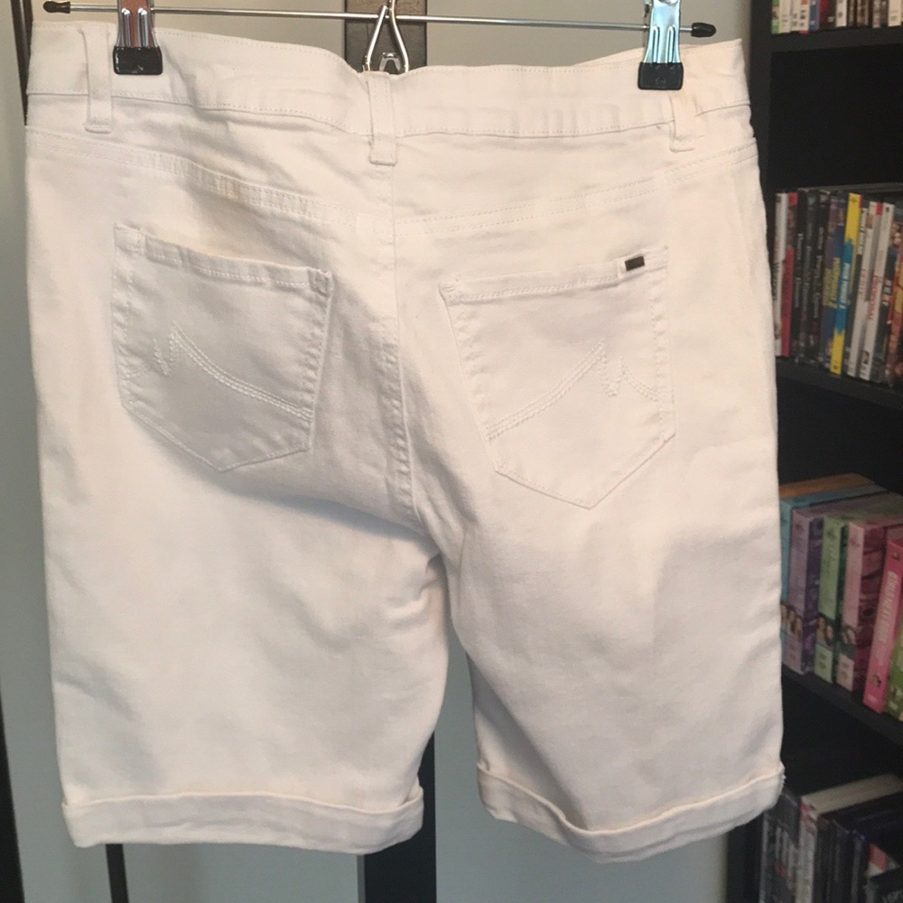 White Capris - Picture 11 of 16